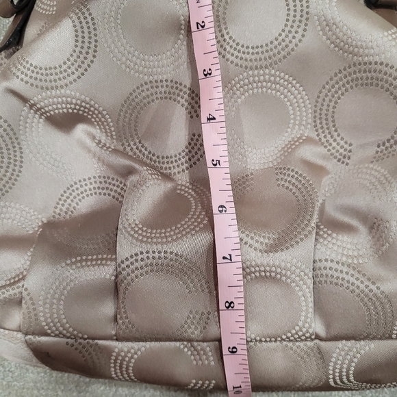 🔹️Coach 🔹️Madison Maggie Op Art Dotted Shoulder Bag - Picture 11 of 11